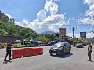 Hari Kedua Lebaran, Polisi Perkuat Pengamanan Jalur Mudik dan Lokasi Wisata di Aceh Tengah