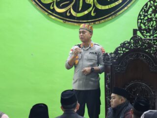 Safari Subuh, Kapolres Aceh Tengah Ajak Warga Jaga Kamtibmas, Kebersihan Lingkungan, dan Bijak Bermedsos