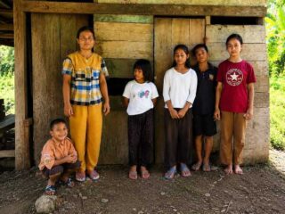 Suami Terlantarkan Istri dan 11 Anak : Kisah Perjuangan Ibu yang Tak Pernah Menyerah