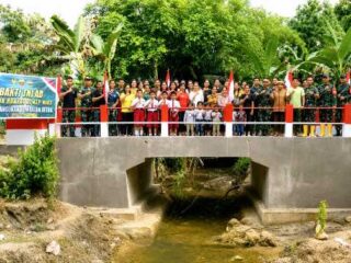 Penantian Panjang Berakhir Bahagia : Jembatan Sungai Ndra Kini Berdiri Kokoh