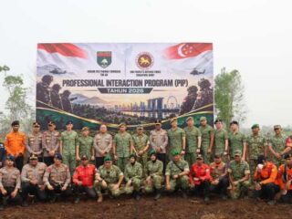 Perkuat Kerja Sama Militer, Pangdam XIX/Tuanku Tambusai dan Delegasi Singapore Army Tinjau Kesiapan Karhutla